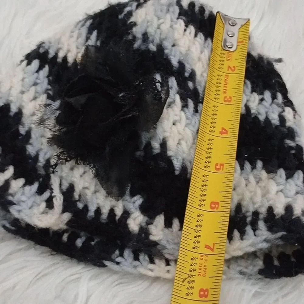 Winter girl bundle black/white hat and blue white  headbands